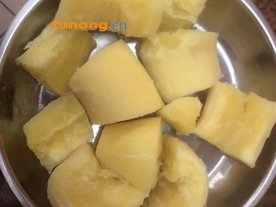 蛋黄新鲜木薯图1